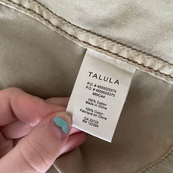 XS Talula (Aritzia) beige cargo jacket - Picture 3 of 3
